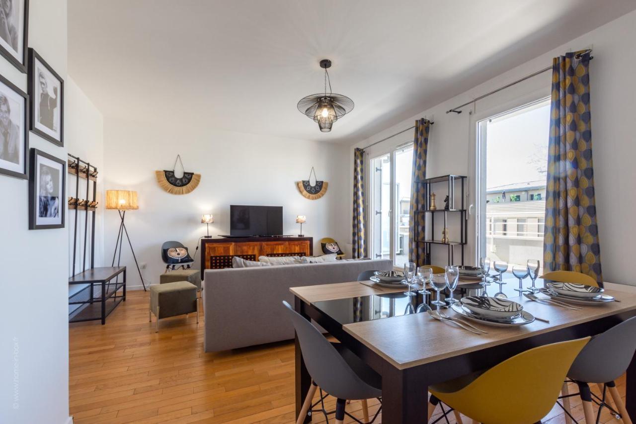 Апартаменты Luxe Penthouse For 6 - Fairytale Factory Бюсси-Сен-Жорж Экстерьер фото